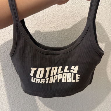 Brassière corta nera "Totally Unstoppable"