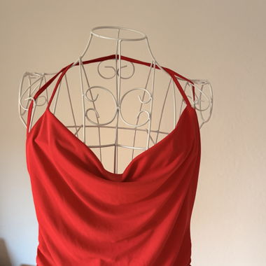 Robe rouge Zara dos nu