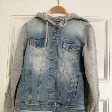 ESPRIT Jeansjacke mit Kapuze