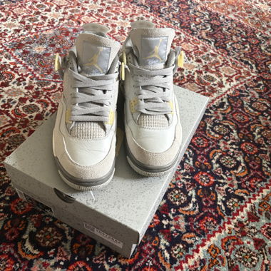 Nike Air Jordan 4 Retro SE Photon Dust EU 44