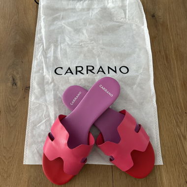 Carrano Pink Sandals