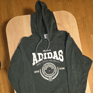 Sweat à capuche Adidas pour les 50 ans de Adidas 