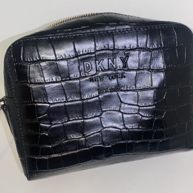 DKNY Damen Umhängetasche Krokomuster