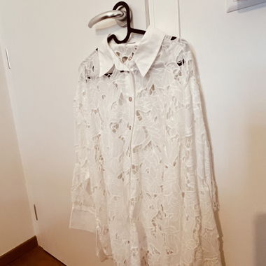 Camicia bianca traforata