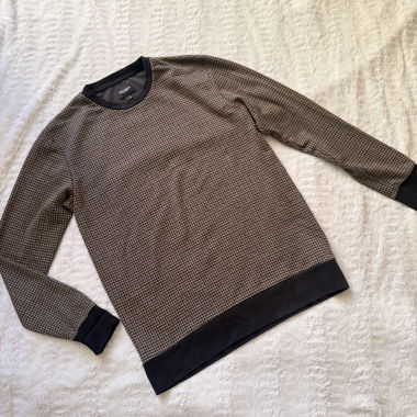 Mid-season patterned sweater