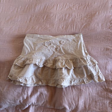Beige skirt with ruffles, size S