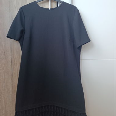 Schwarzes Zara-Kleid