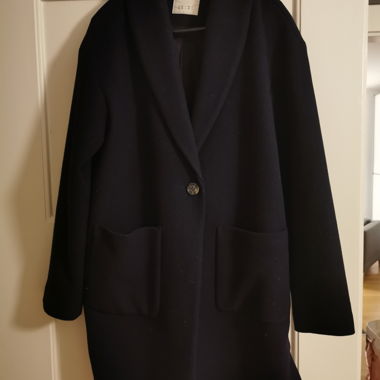 Cappotto blu scuro