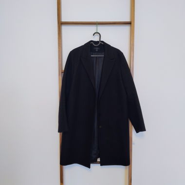 Schwarzer Wollmantel von COS