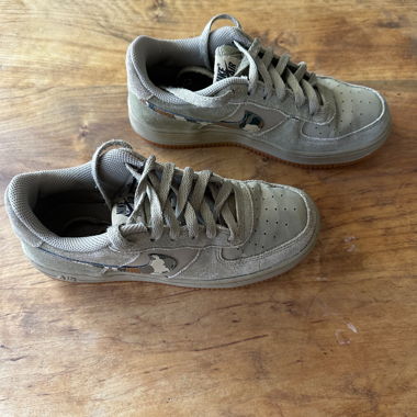 Nike Air Force 1 khaki