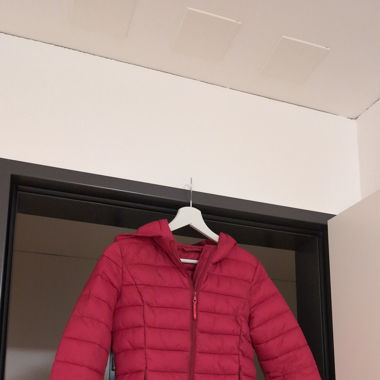 Daunenjacke rot