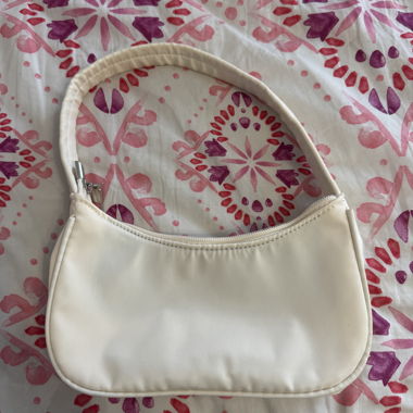 Beige Schultertasche aus Kunstleder