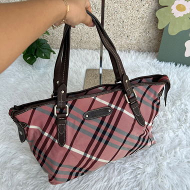 Burberry Karotasche, medium size, schoolbag