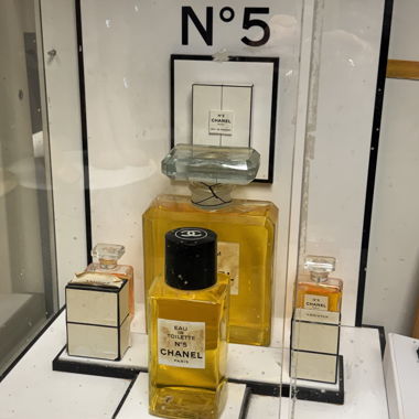 Set de collection CHANEL N5 bouteille d'exposition.