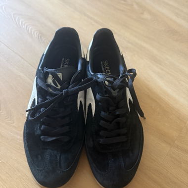 Skechers Sneaker schwarz-weiss EU39