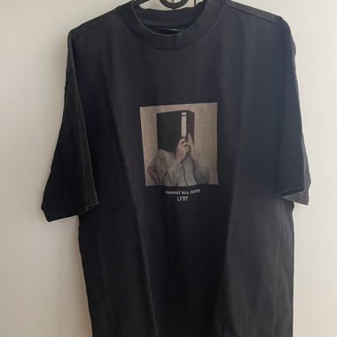 Live Fast Die Young Tee