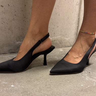 Elegante schwarze Pumps mit Absatz – neu