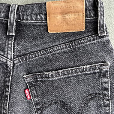 Levi’s ribcage straight ankle jeans 