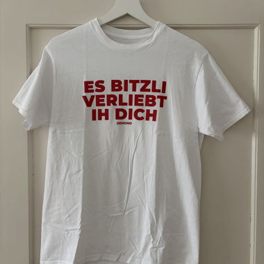 „A little bit in love with you“ T-shirt