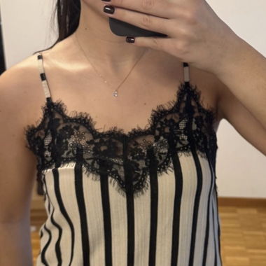 Haut ZARA avec dentelle noir/beige, taille S