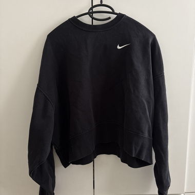 Nike schwarzer Sweatshirt