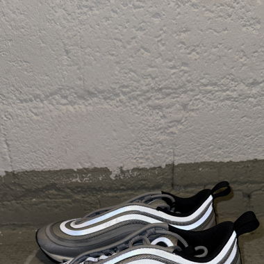 Chaussures Nike grises taille 39