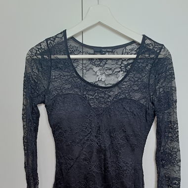 Schwarzes enges Kleid mit Spitze L