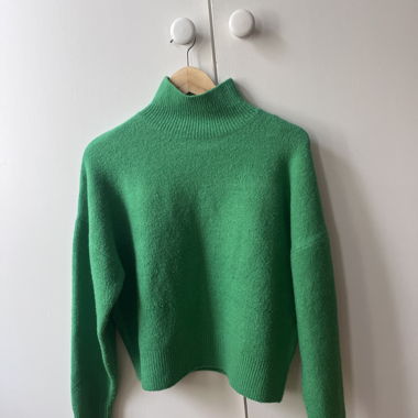 Pull col cheminé vert Zara