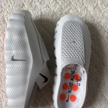  Nike Mind 001