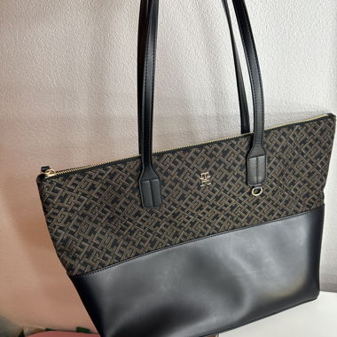 Tommy Hilfiger Tote Bag