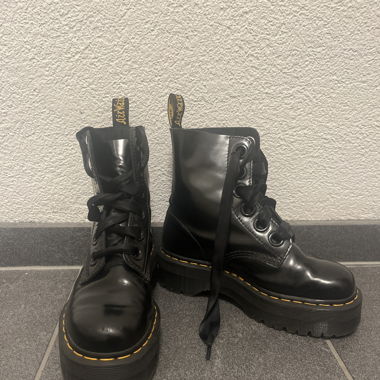 Dr. Martens