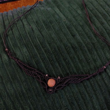 Schwarze Macrame Halskette Baumperle Handgemacht