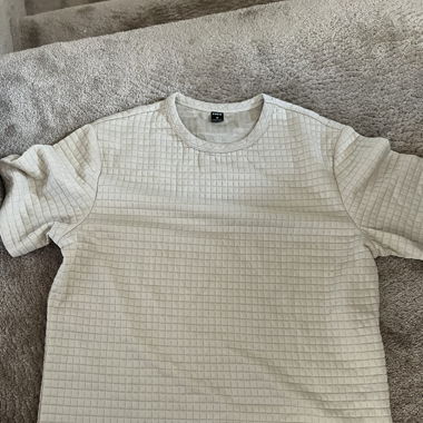 Zwei T-Shirts