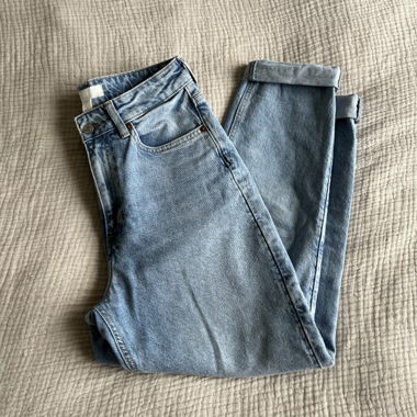H&M mom jeans