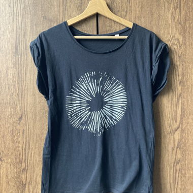 T-shirt with Mushroom-Spore