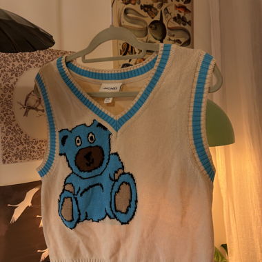 Gilet in maglia Monki con motivo orsetto blu