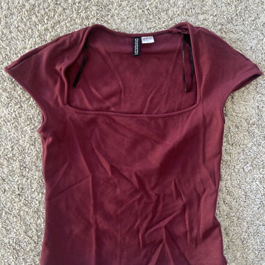 crop top rosso