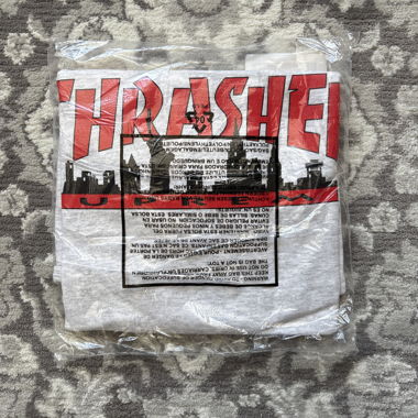 T-shirt Thrasher Supreme Skyline