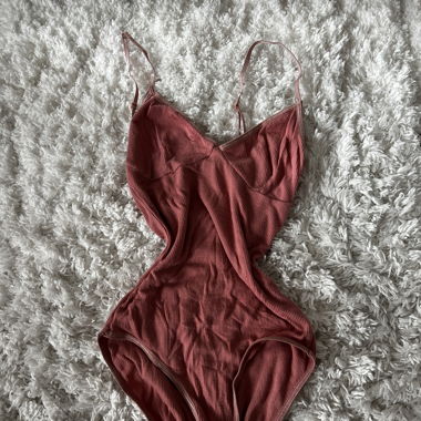 Vintage pink body