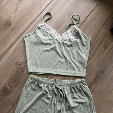 Top et short jamais portés taille S