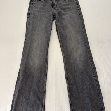Graue Bootcut Jeanshose