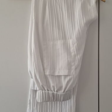 Pantaloni bianchi da donna
