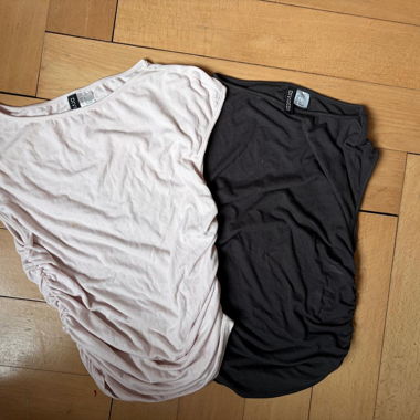 2 H&M Divided jersey tops size M