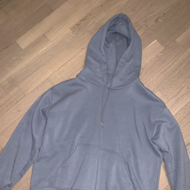 Blau-grauer Hoodie