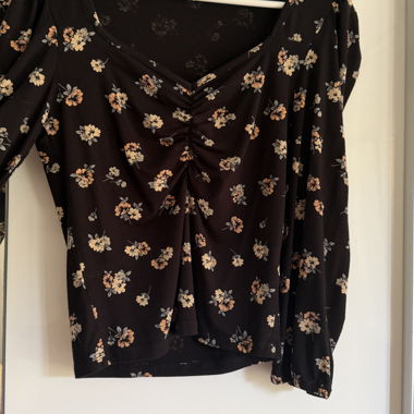 Top ONLY con motivo floreale