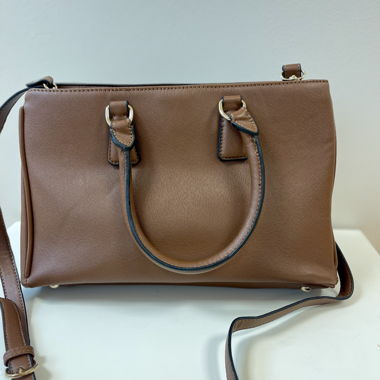 classy hand bag