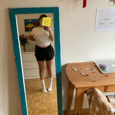 Running shorts 