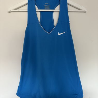 Top Nike