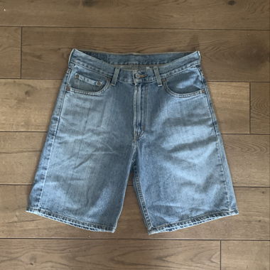 Baggy Levi’s Jorts