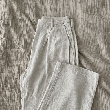 Helle Leinenhose